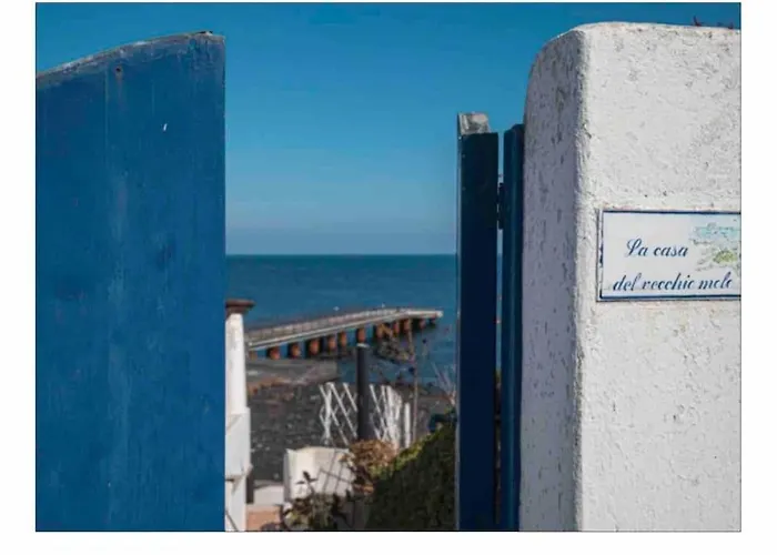 Villa La Casa Del Vecchio Molo *